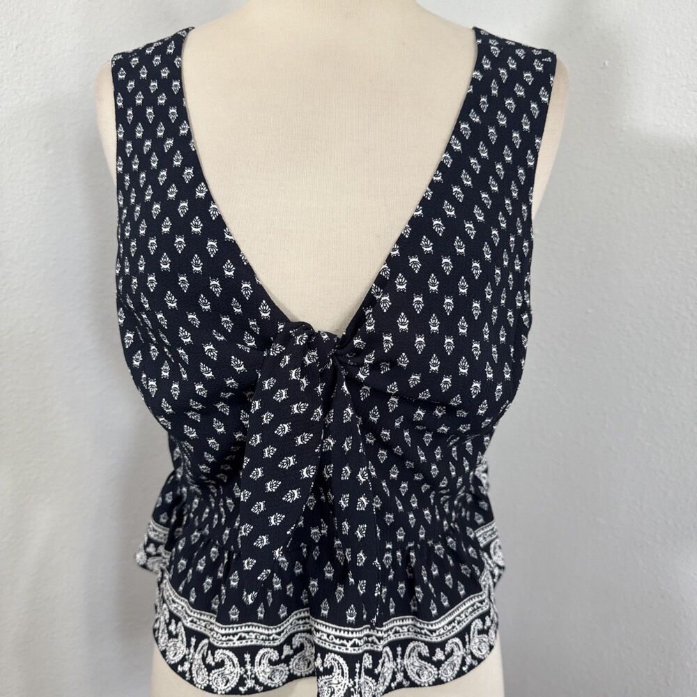 Gianni Bini‎ Crop Top Womens 10 Navy Paisley Cinched Tie Front Summer Preppy Y2K